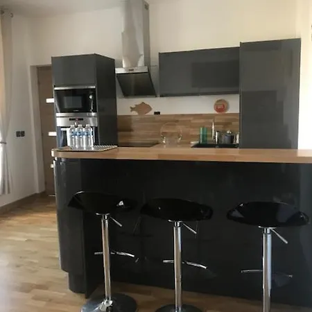 Sur La Digue Apartament *